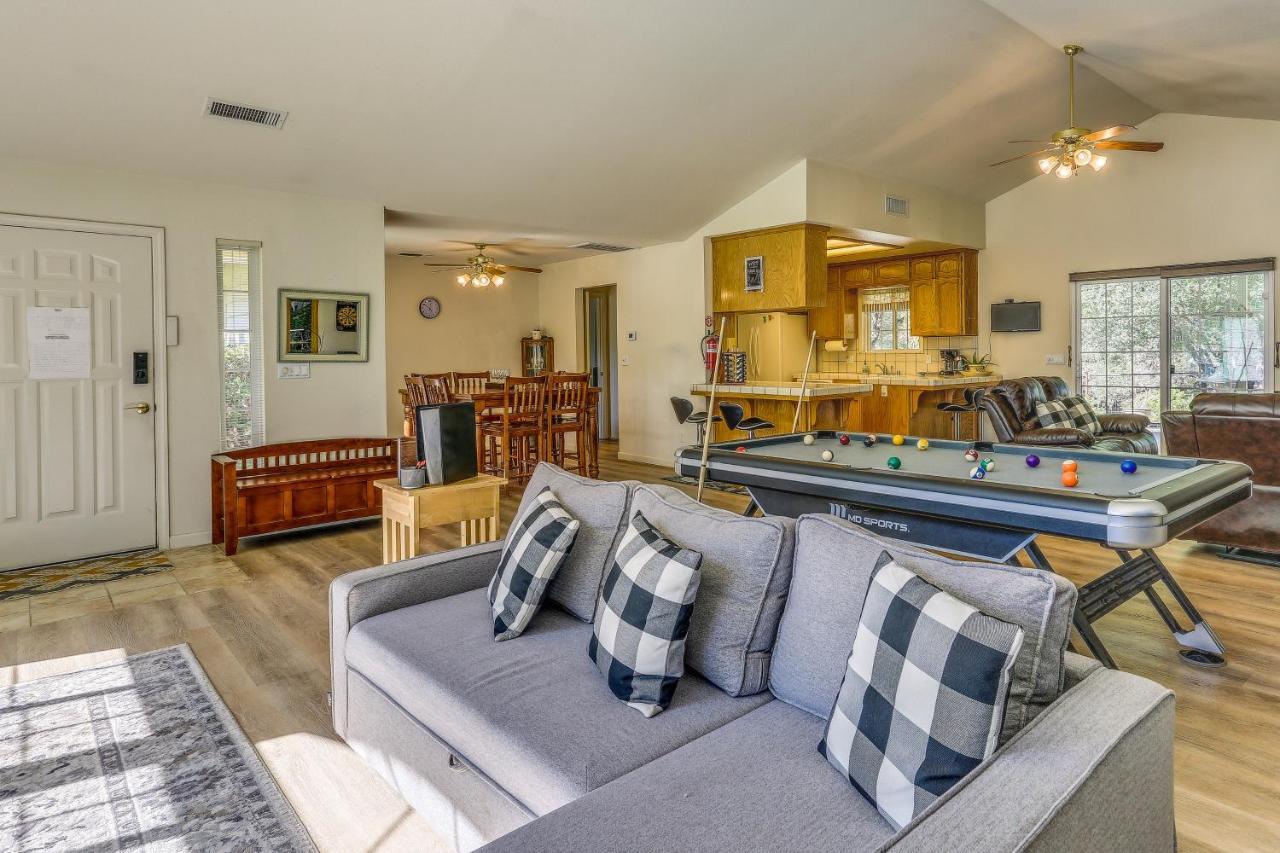 Pet Friendly Retreat With Spacious Patio! Holiday home