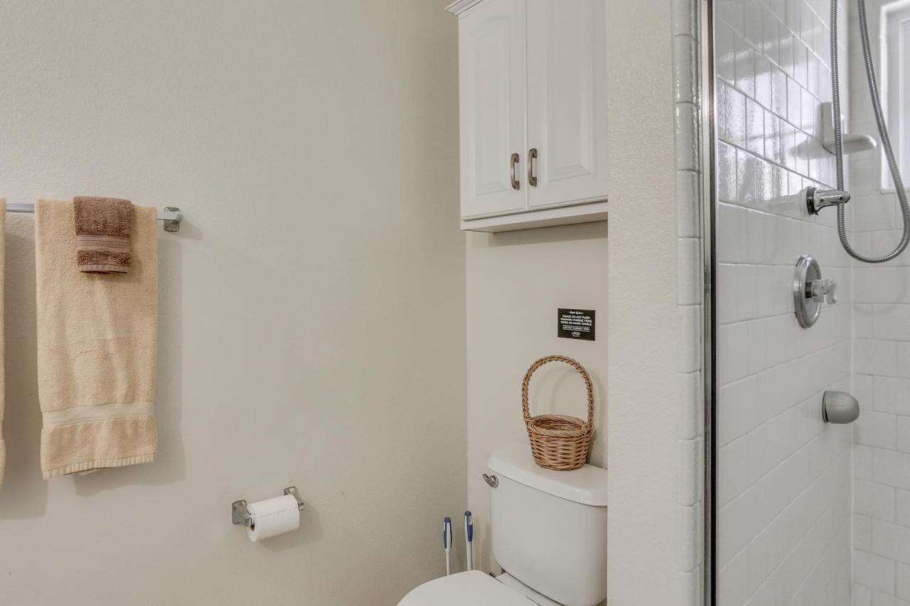 Holiday home Pet Friendly Retreat With Spacious Patio! *